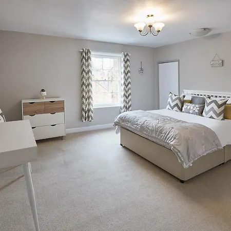 Feriehus Host & - Princess Place Townhouse *