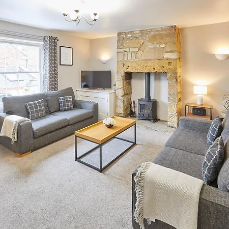 Host & - Princess Place Townhouse Дом отдыха Уитби