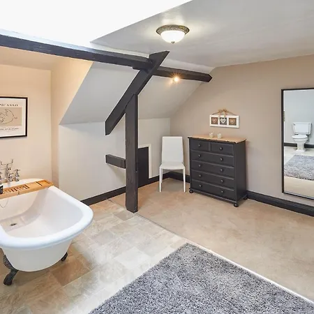 Host & - Princess Place Townhouse