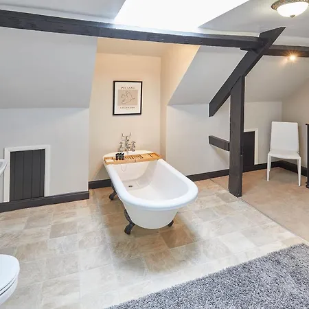 Host & - Princess Place Townhouse * 휫비