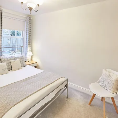 Host & - Princess Place Townhouse Holiday home *